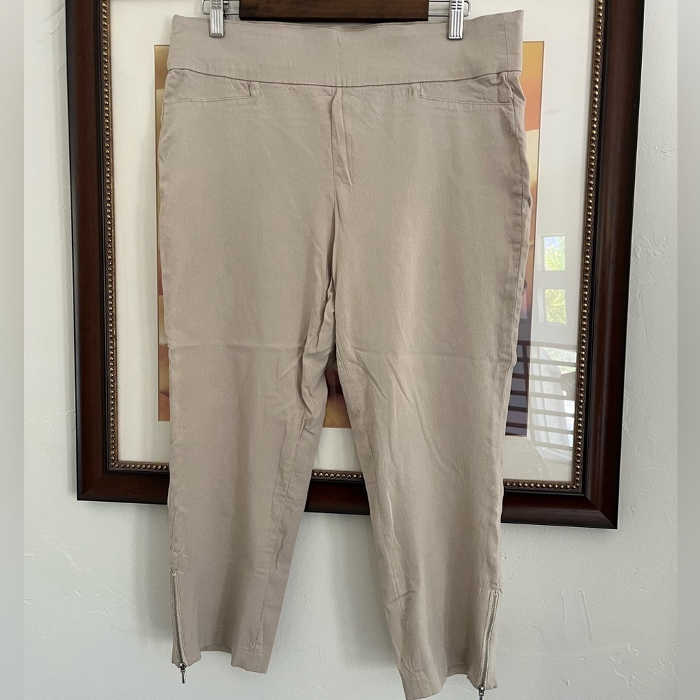 Tan Capris